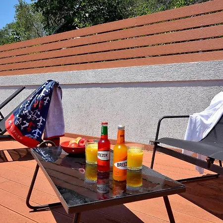 Villa Ventus Sleeps 7 With Parking