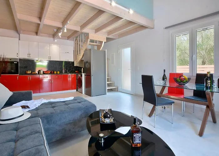Ventus Sleeps 7 With Parking Episkopiana (Corfu)