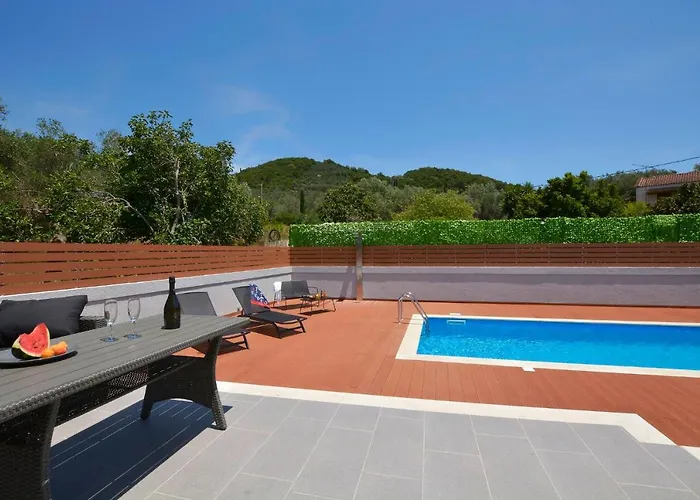 Ventus Sleeps 7 With Parking * Episkopiana (Corfu)
