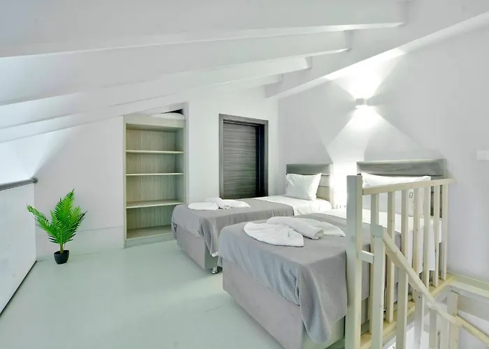 Ventus Sleeps 7 With Parking Episkopiana (Corfu)